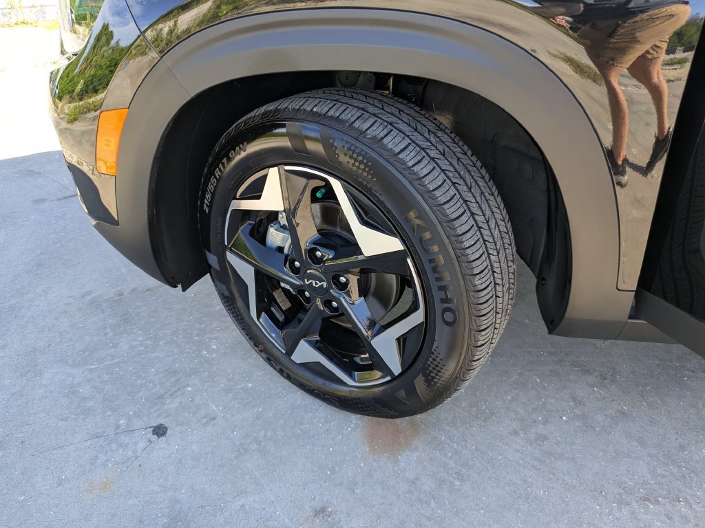 Certified 2026 Kia Seltos EX FWD image 38