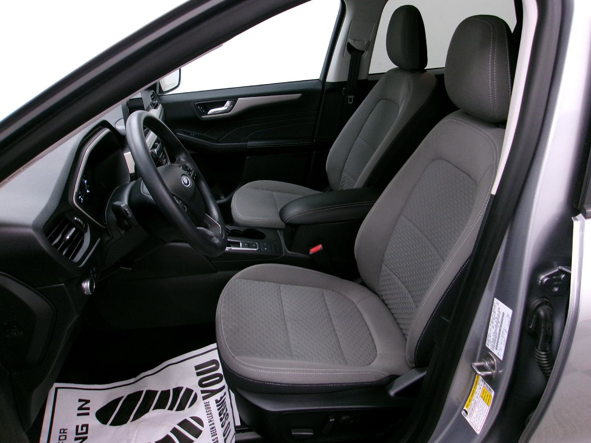 Used 2021 Ford Escape SE image 8