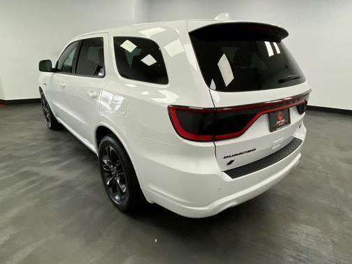 Used 2022 Dodge Durango R/T w/ Blacktop Package AWD/4WD image 5