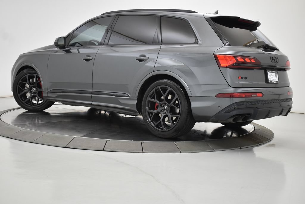 Used 2025 Audi SQ7 Prestige AWD/4WD image 10