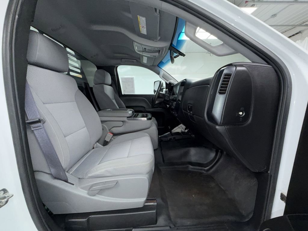 Used 2017 GMC Sierra 3500 4x4 Regular Cab w/ Sierra Convenience Package image 4