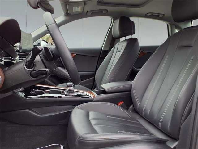 Used 2023 Audi A4 2.0T Premium image 13
