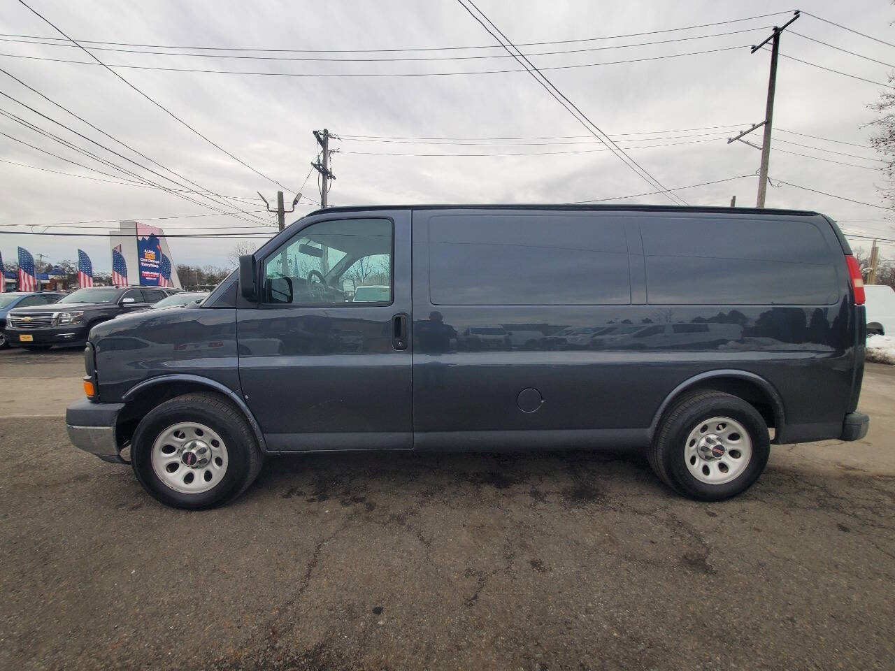 Used 2014 GMC Savana 1500 AWD image 8