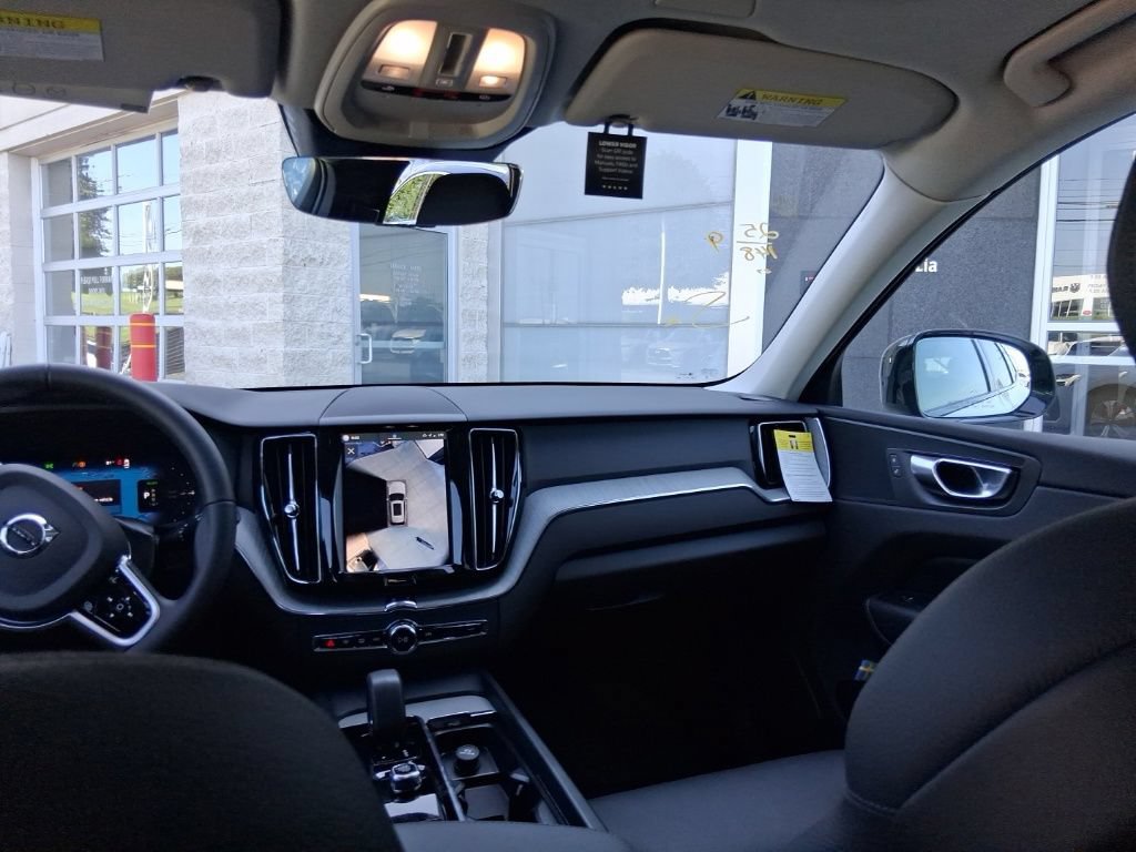 Used 2025 Volvo XC60 T8 Plus w/ Climate Package AWD/4WD image 25