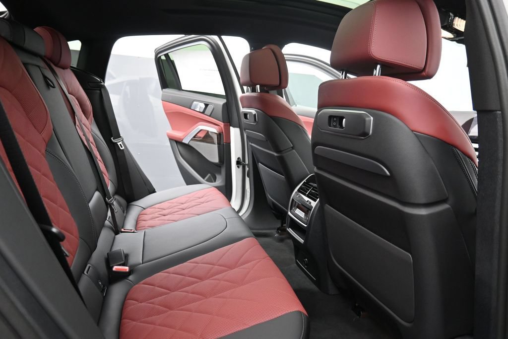 New 2027 BMW X6 xDrive40i AWD/4WD image 18
