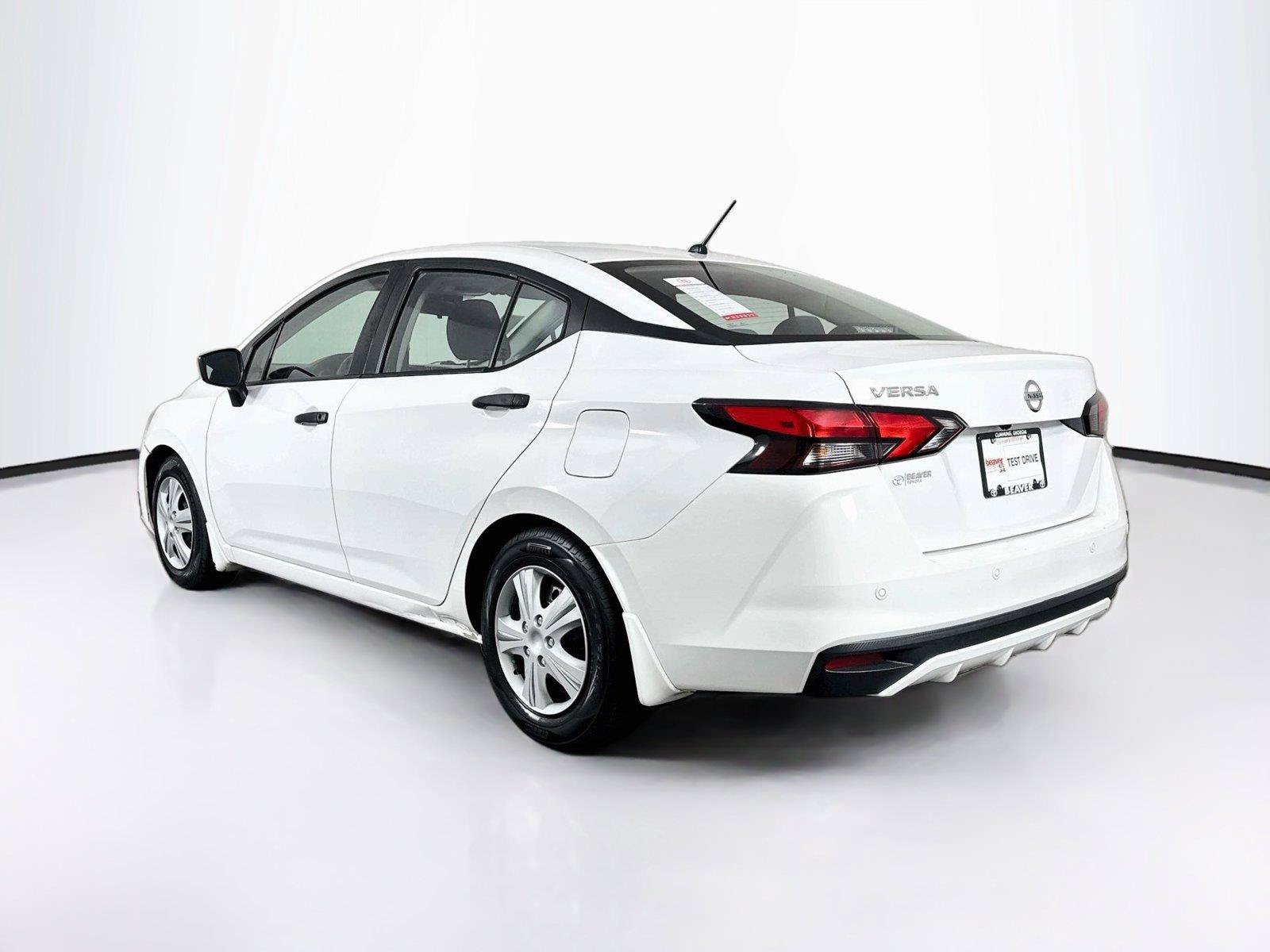 Used 2020 Nissan Versa S FWD image 11