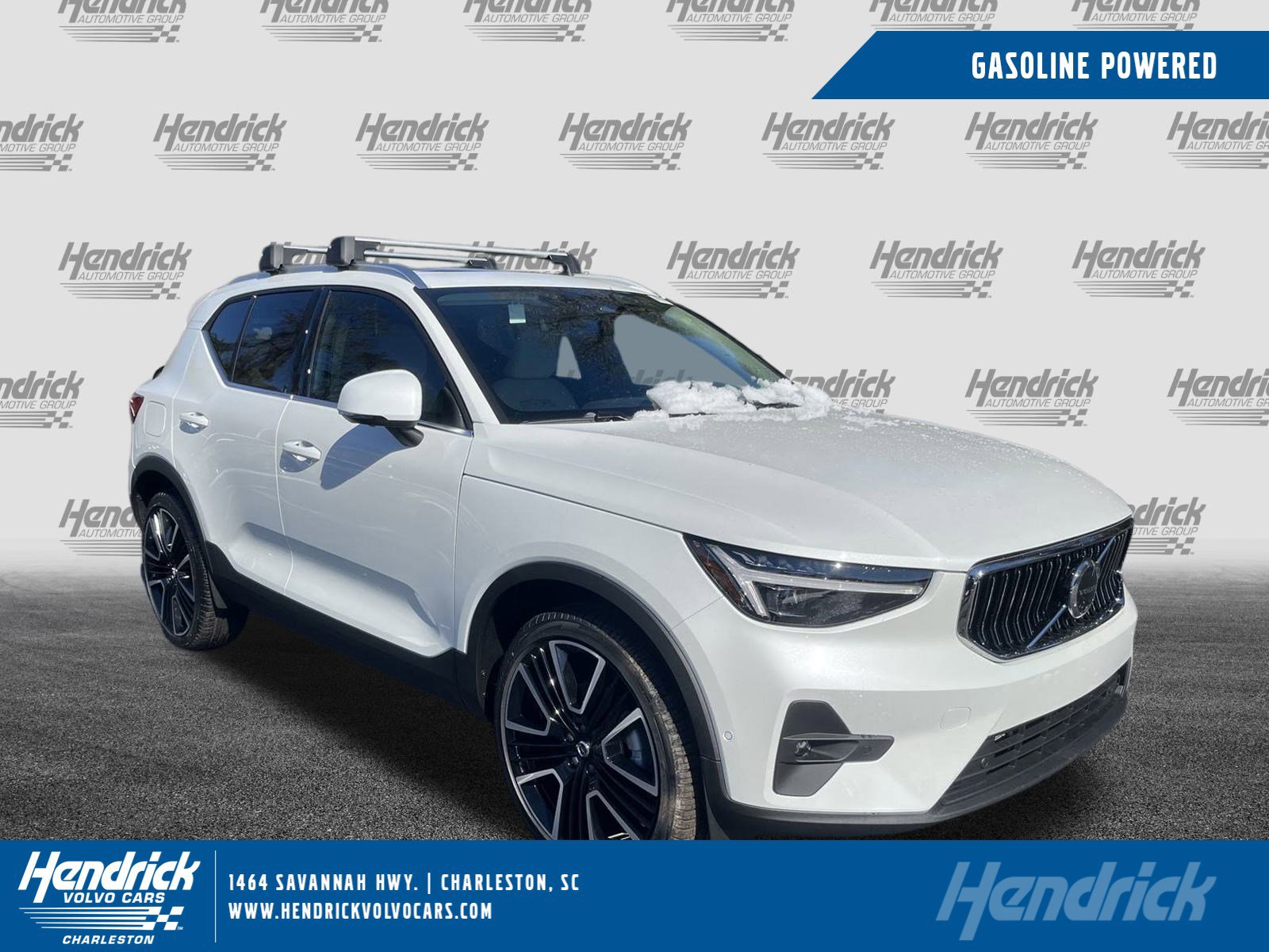 New 2025 Volvo XC40 B5 Plus w/ Protection Package Premier
