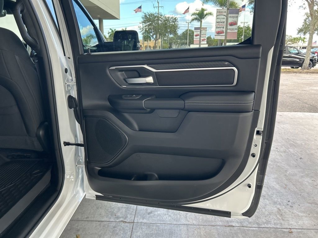 New 2026 RAM 1500 Big Horn w/ Night Edition image 32