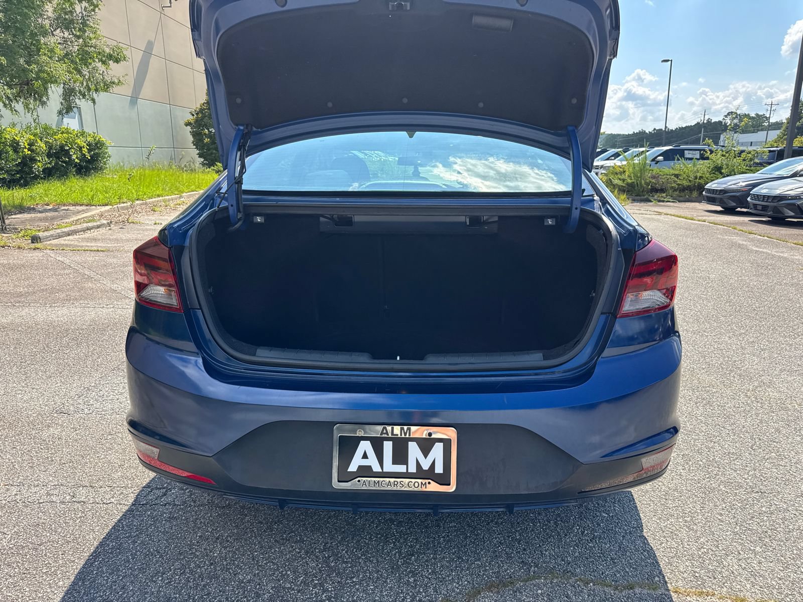 Used 2019 Hyundai Elantra SEL FWD image 18
