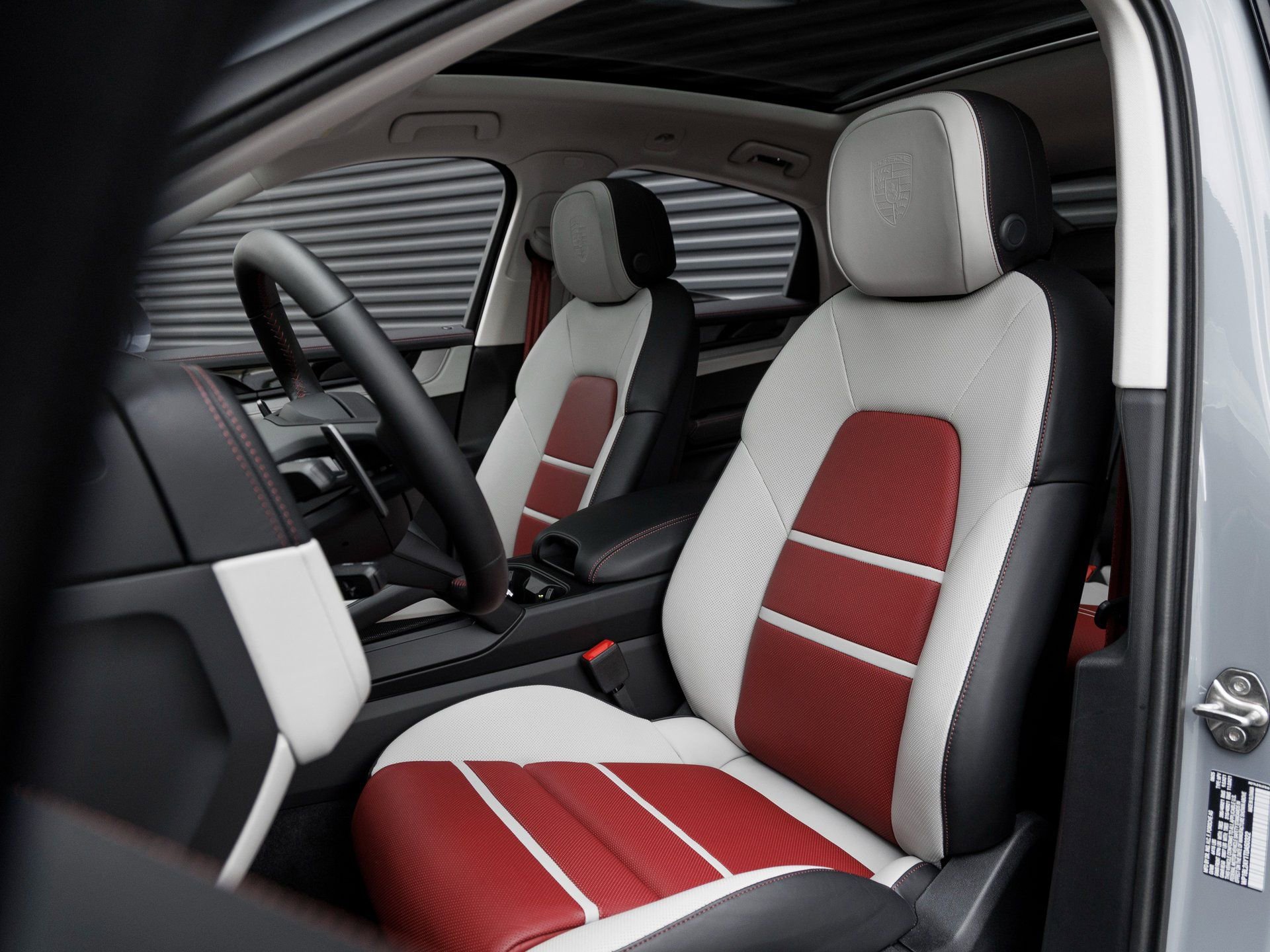 New 2026 Porsche Cayenne S image 5