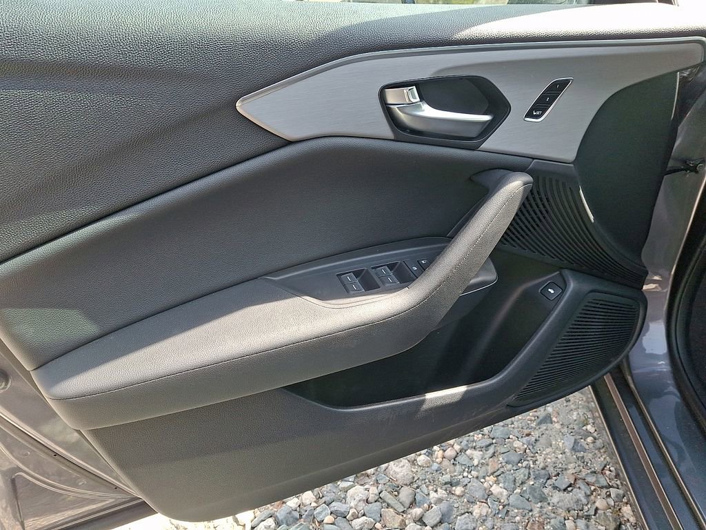 Used 2023 Acura TLX FWD image 12