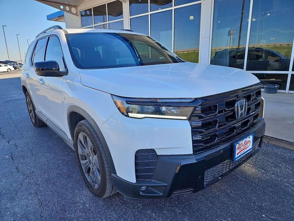 Used 2026 Honda Pilot Black Edition image 11