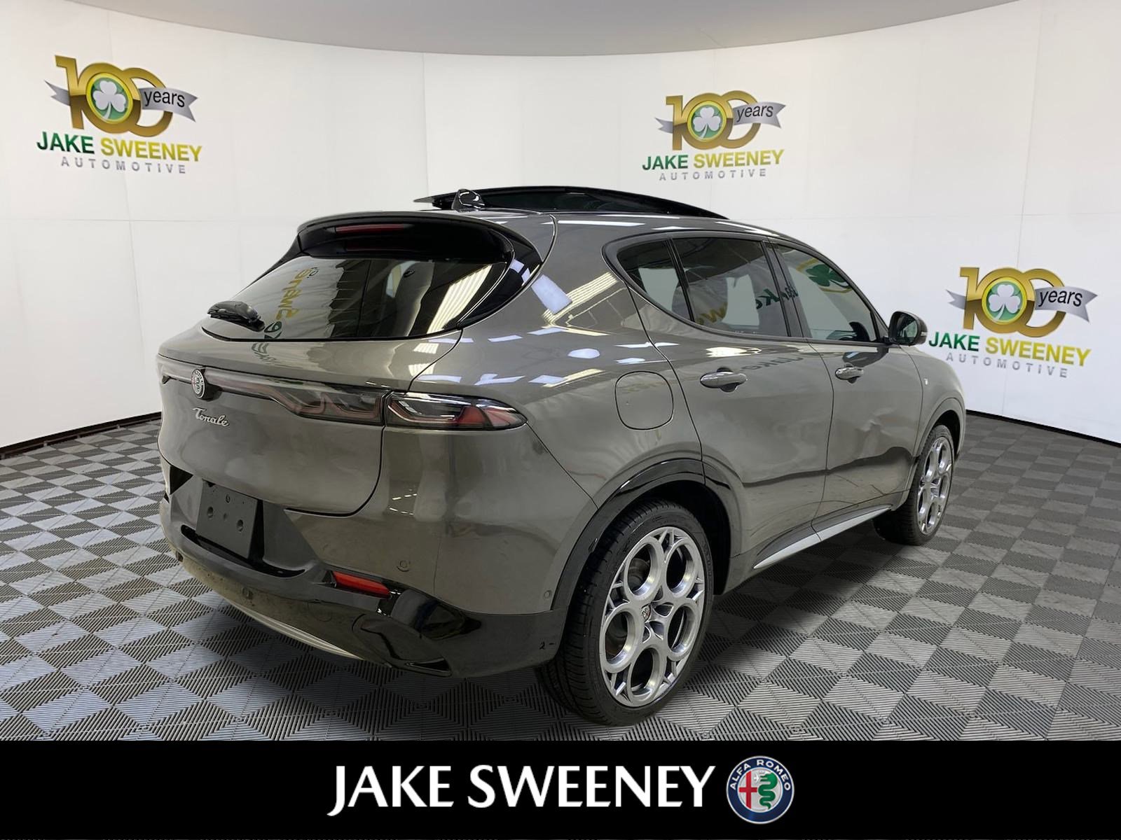 New 2024 Alfa Romeo Tonale Ti image 8