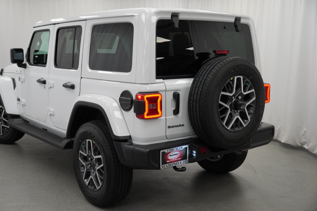 New 2026 Jeep Wrangler Unlimited Sahara AWD/4WD image 12