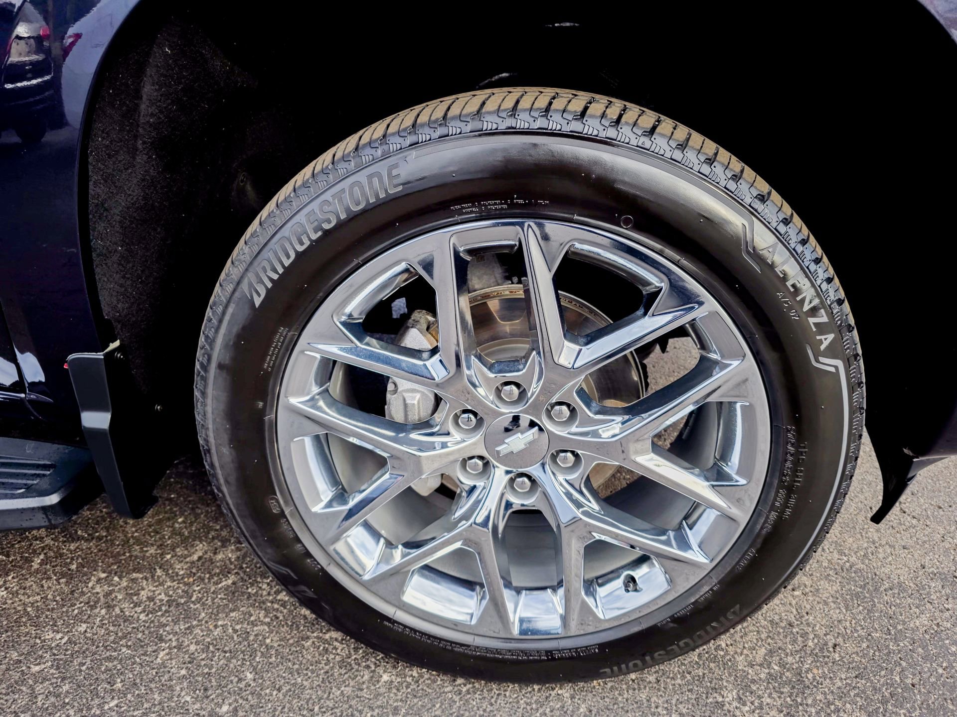 Used 2024 Chevrolet Silverado 1500 High Country w/ Technology Package image 27