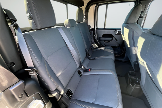 New 2026 Jeep Gladiator Sport AWD/4WD image 16