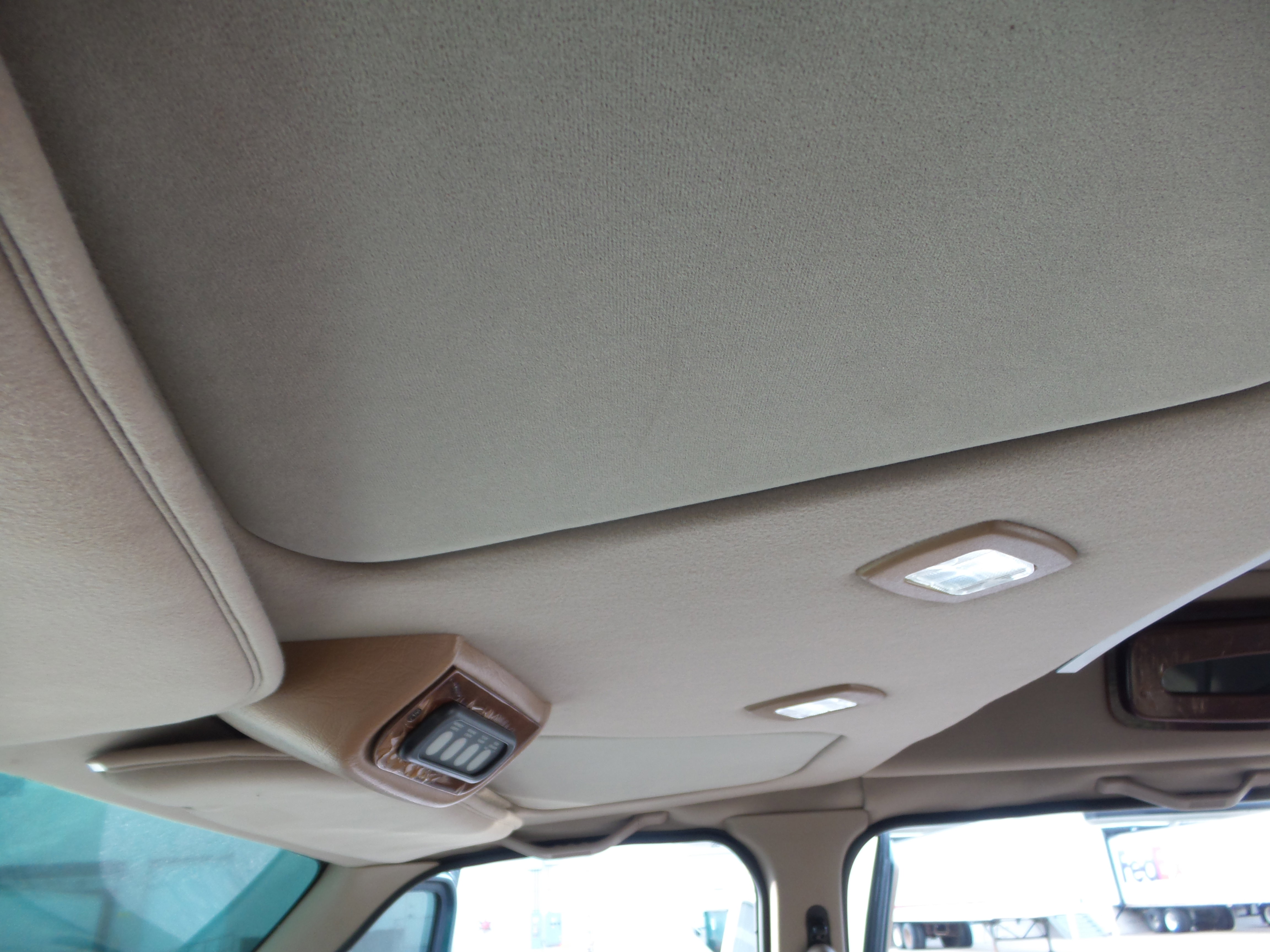 Used 2000 Ford E-150 and Econoline 150 RWD image 34