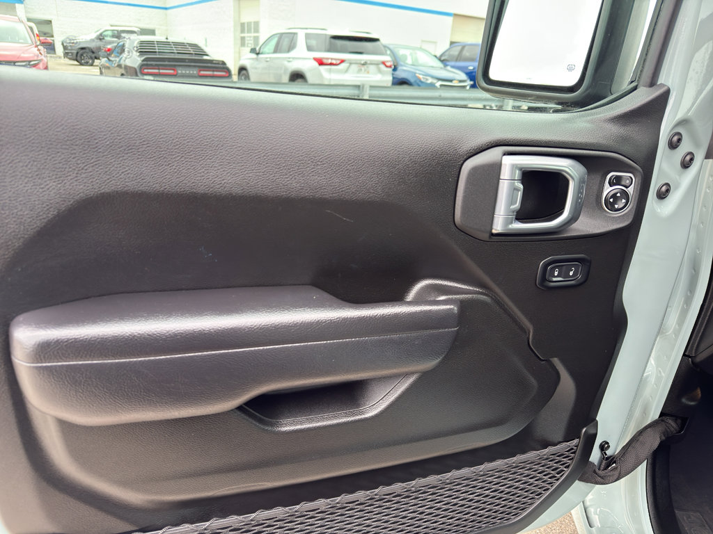 Used 2024 Jeep Wrangler Sport image 12