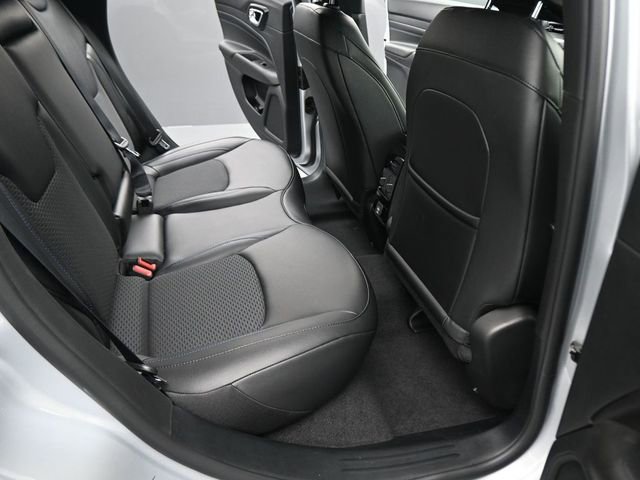 New 2026 Jeep Compass Latitude image 25