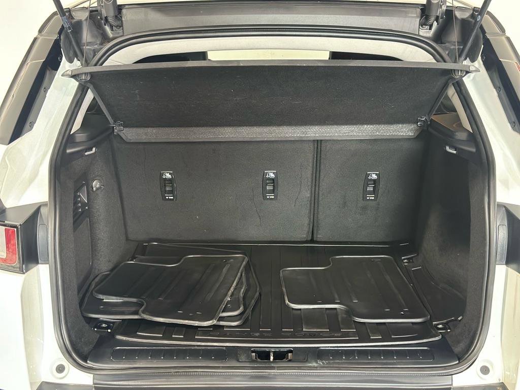 Used 2018 Land Rover Range Rover Evoque SE image 36