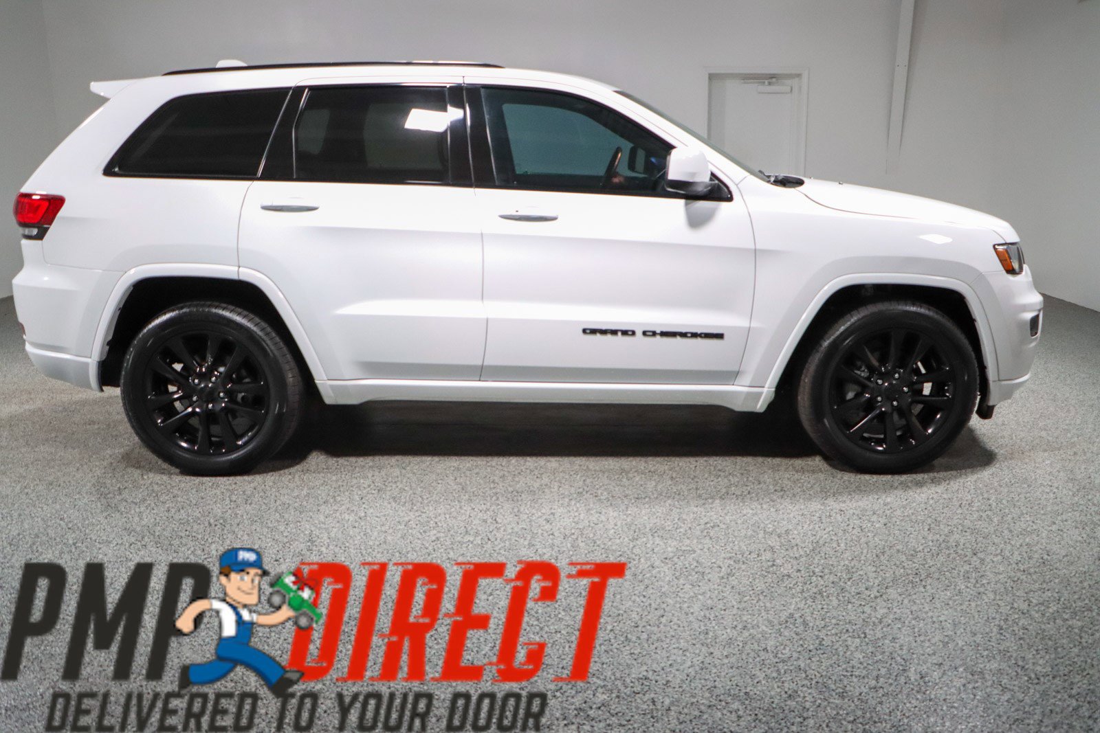 Used 2018 Jeep Grand Cherokee Altitude image 6
