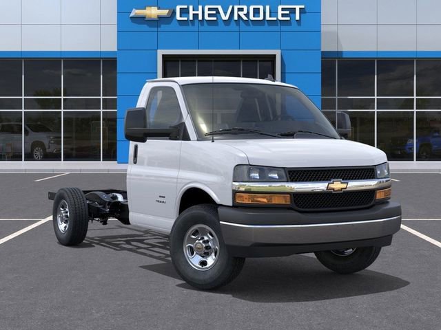 New 2025 Chevrolet Express 3500 w/ Power Convenience Package RWD image 8
