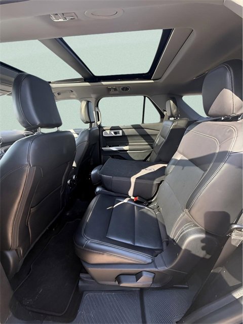 Used 2021 Ford Explorer Limited w/ Equipment Group 301A image 22