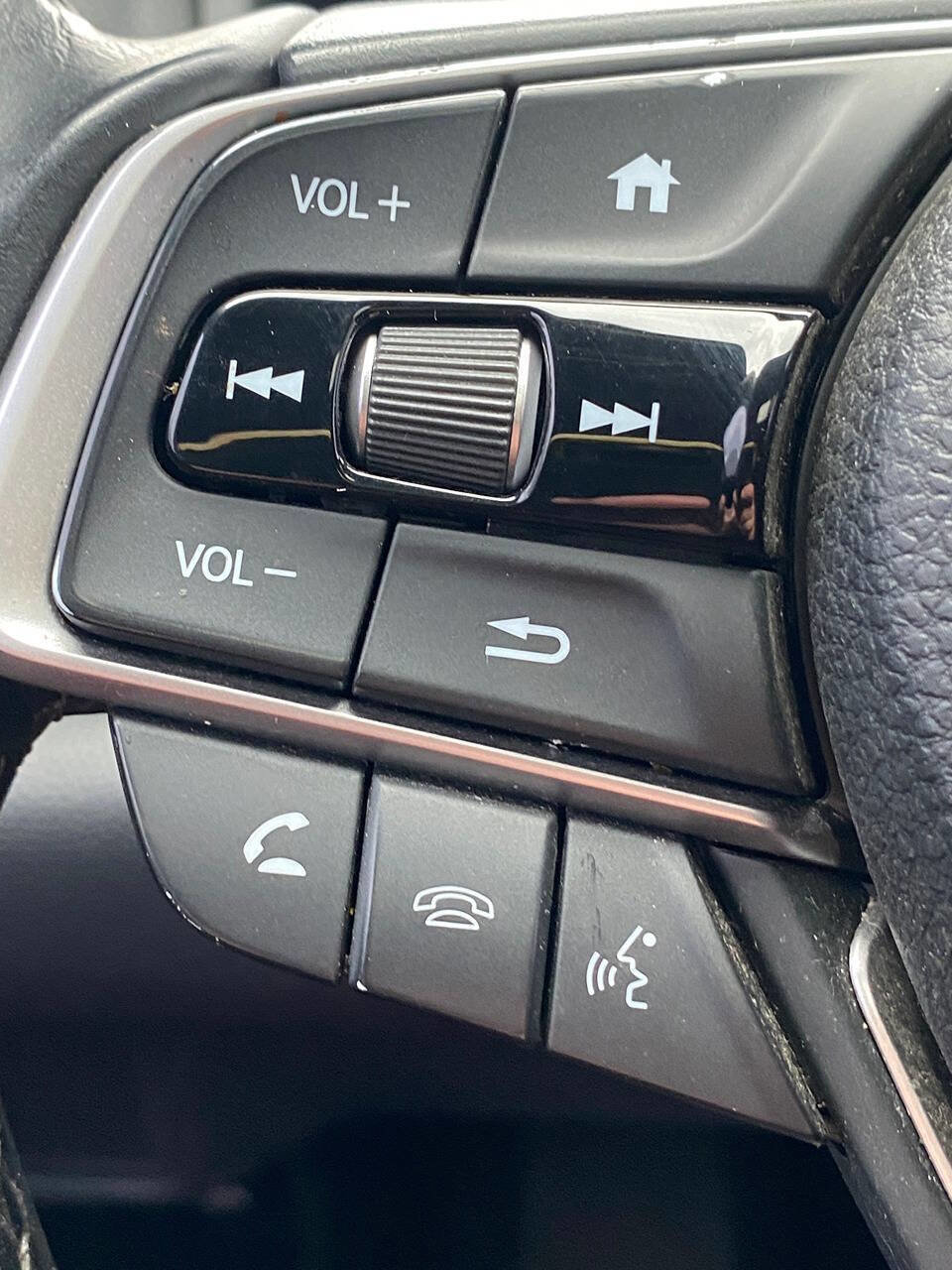 Used 2018 Honda Accord EX-L image 30