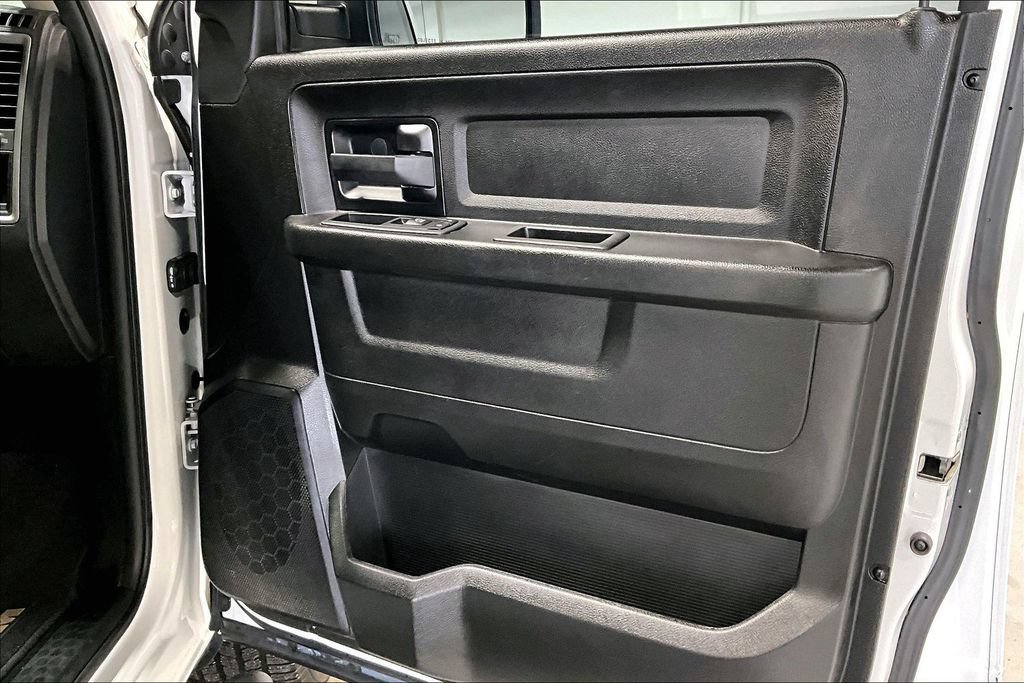 Used 2018 RAM 1500 Express w/ Express Value Package AWD/4WD image 22