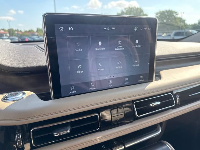 Used 2023 Lincoln Aviator Reserve w/ Equipment Group 201A AWD/4WD image 34