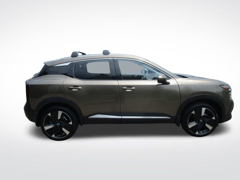 Used 2025 Nissan Kicks SR AWD/4WD image 8
