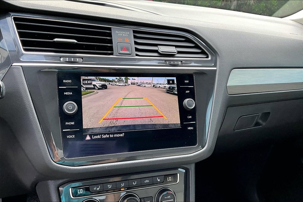 Certified 2021 Volkswagen Tiguan SEL FWD image 27