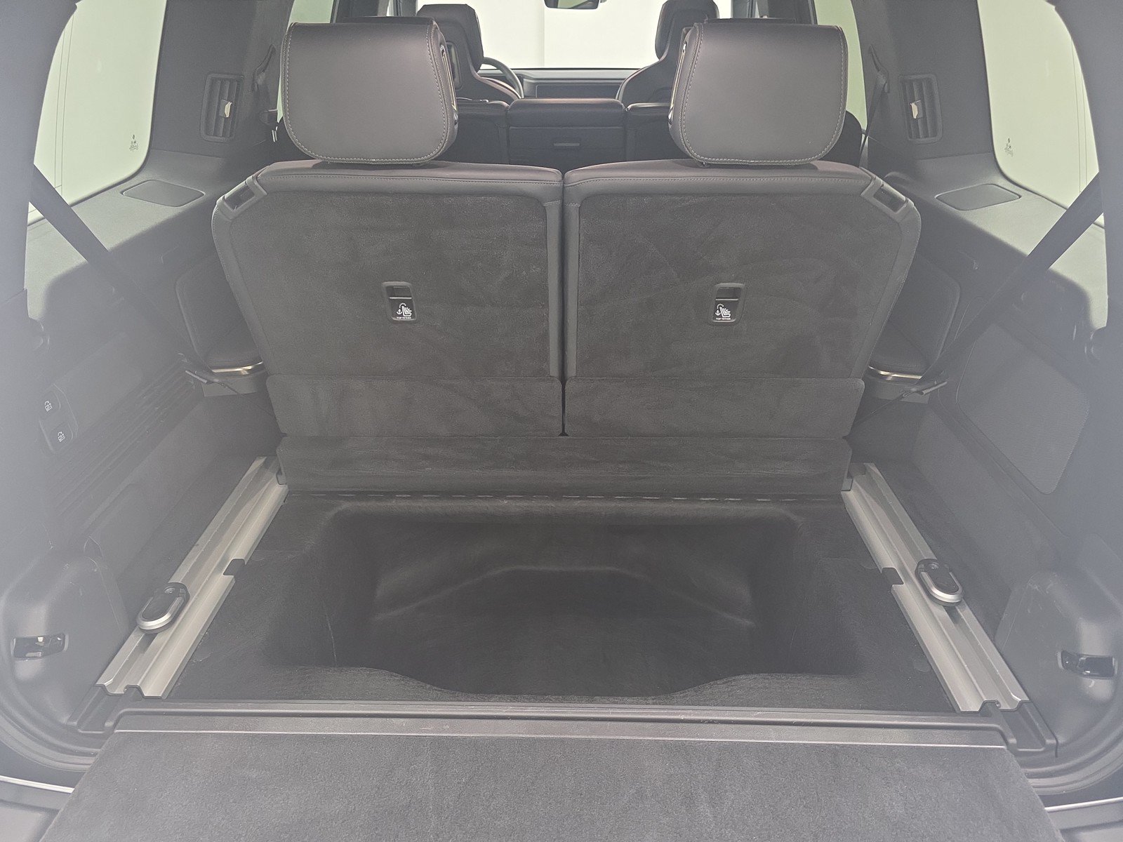 Used 2024 Rivian R1S Adventure AWD/4WD image 26