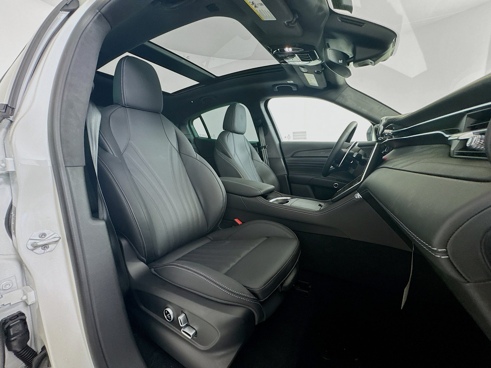 New 2026 Maserati Grecale Modena AWD/4WD image 11