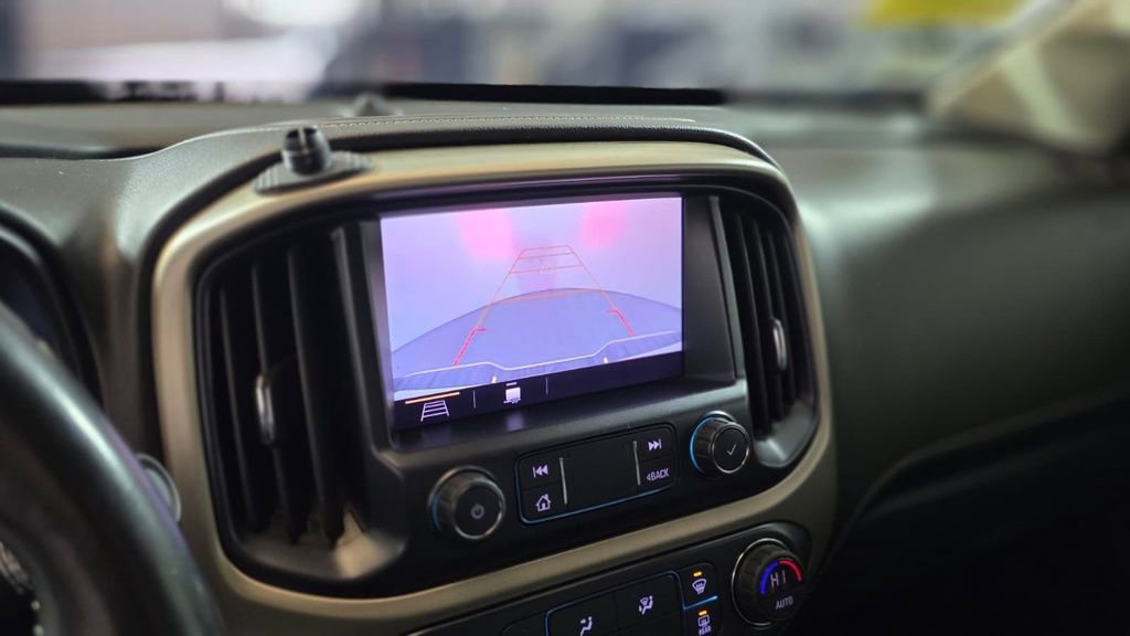 Used 2020 GMC Canyon Denali image 21