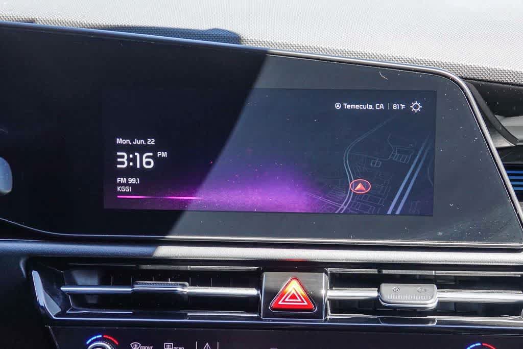 Certified 2024 Kia Niro EX FWD image 13
