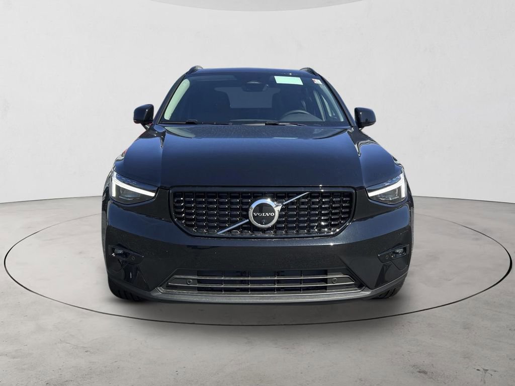 New 2026 Volvo XC40 B5 Plus w/ Climate Package AWD/4WD image 8