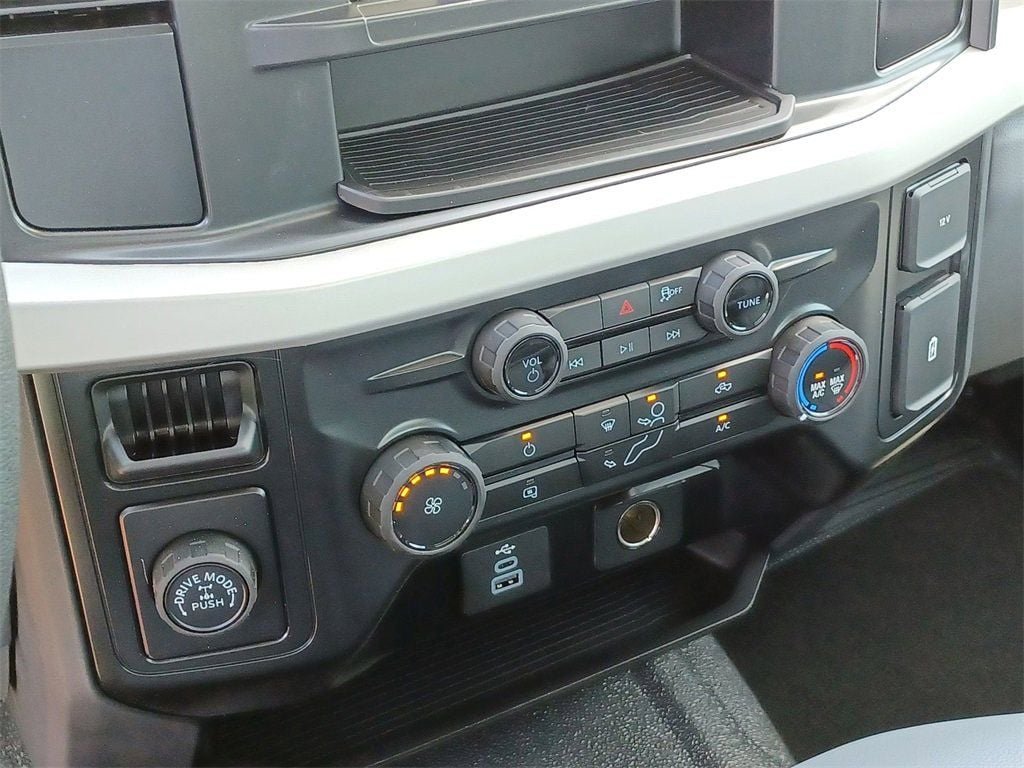 New 2026 Ford F350 XL RWD image 13