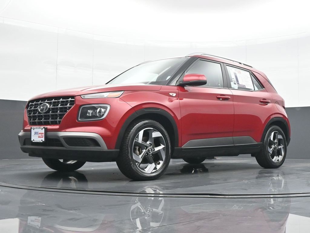 Used 2023 Hyundai Venue Limited image 17