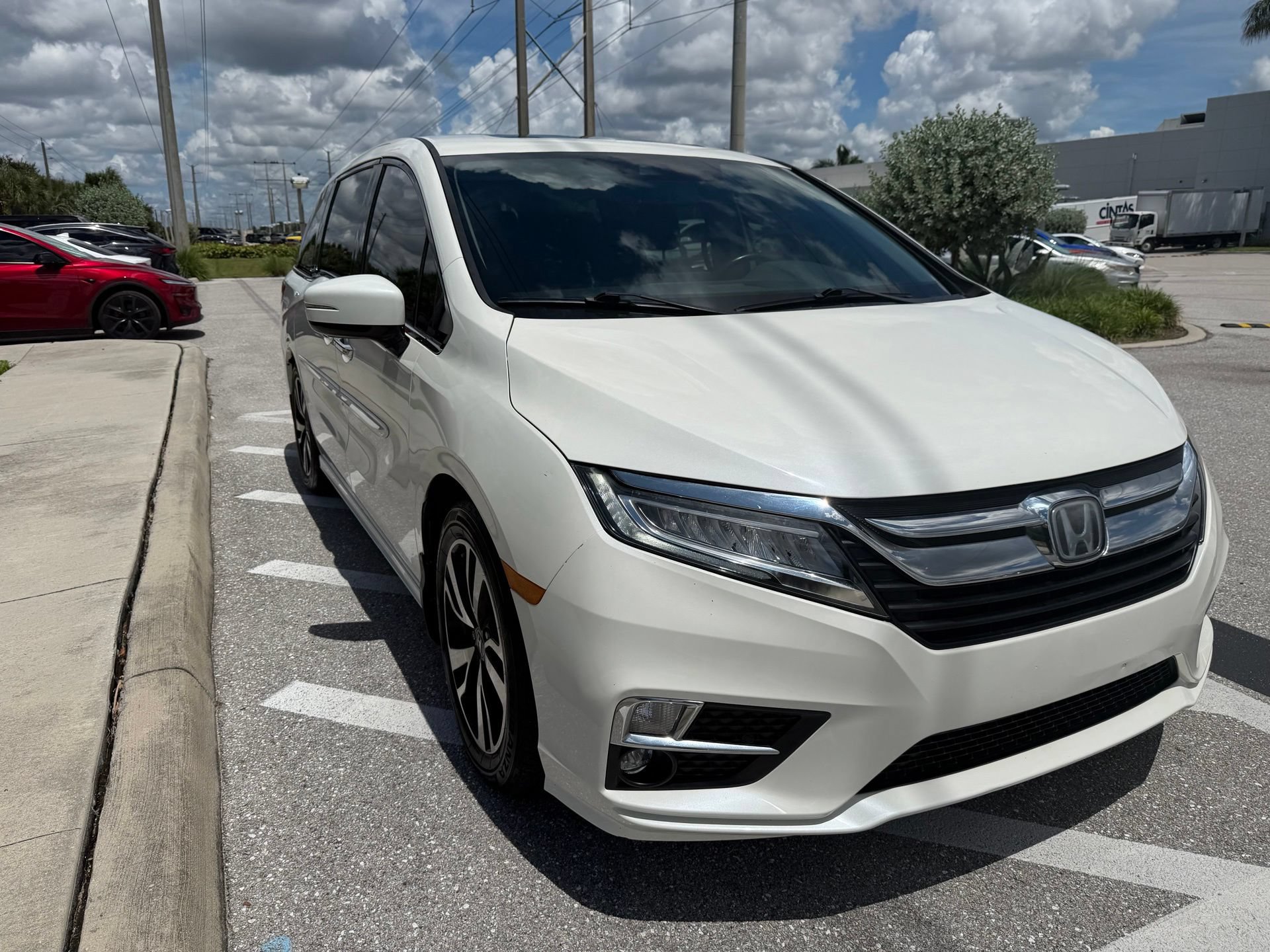 Used 2019 Honda Odyssey Elite image 3