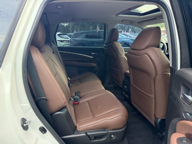 Used 2017 Acura MDX w/ Technology Package AWD/4WD image 18