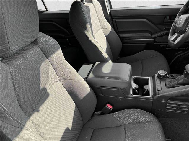 Certified 2025 Toyota 4Runner SR5 AWD/4WD image 19