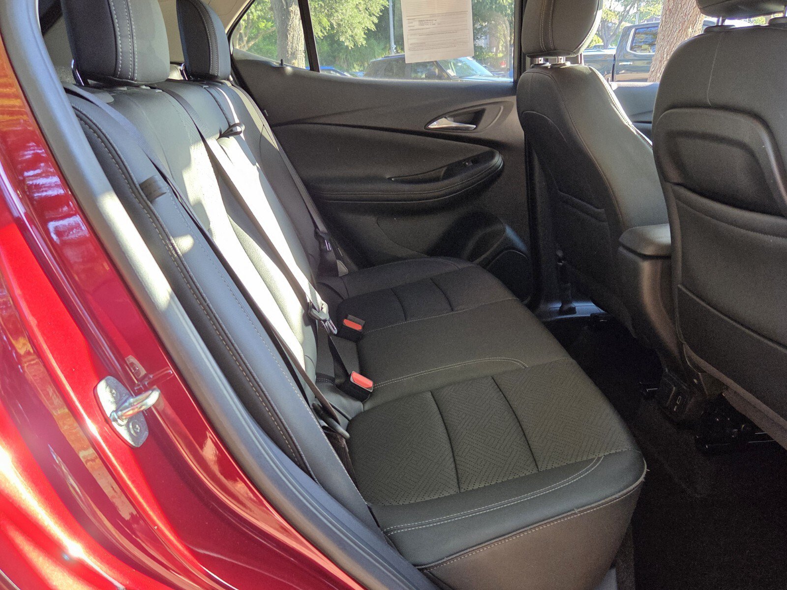 Used 2023 Buick Encore GX Essence w/ Experience Buick Package FWD image 19
