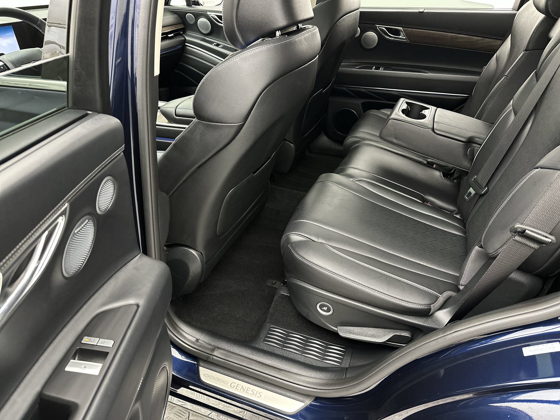 Certified 2026 Genesis GV80 3.5T Advanced AWD/4WD image 23