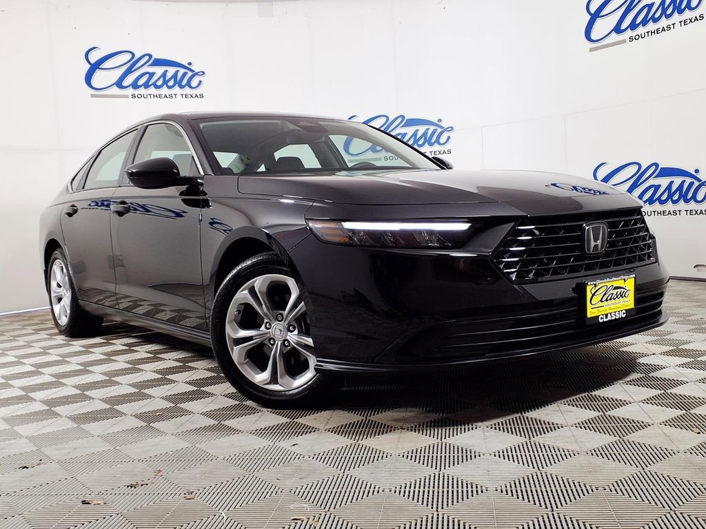 Used 2023 Honda Accord LX image 1