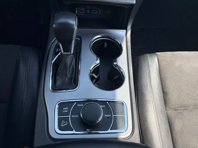 Used 2021 Jeep Grand Cherokee Altitude AWD/4WD image 30