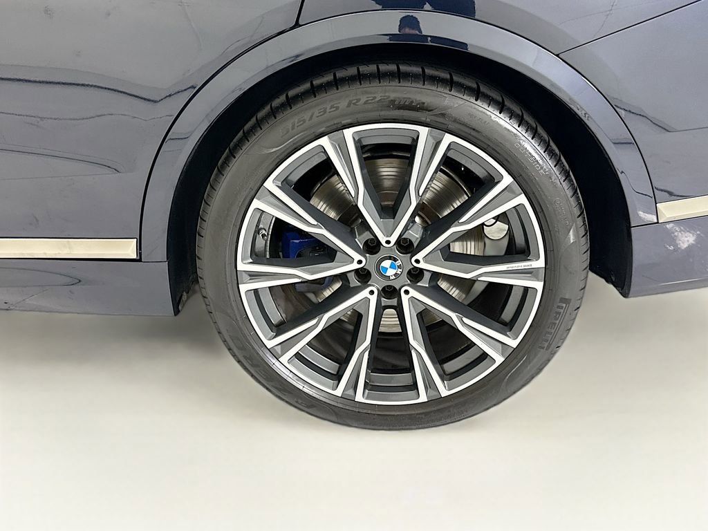 Used 2021 BMW X7 M50i w/ Executive Package AWD/4WD image 30