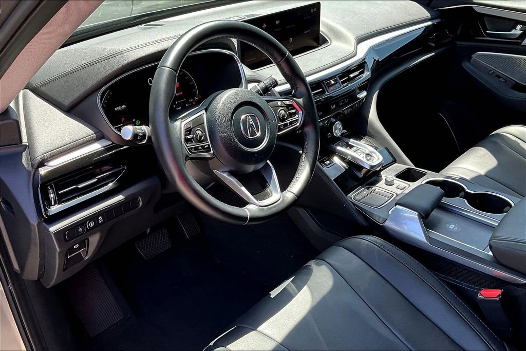 Used 2023 Acura MDX SH-AWD image 18