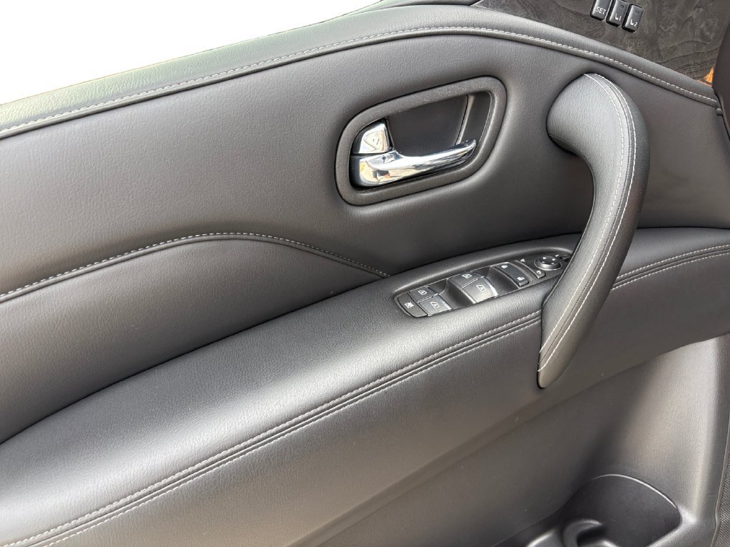 Used 2024 INFINITI QX80 Luxe AWD/4WD image 10
