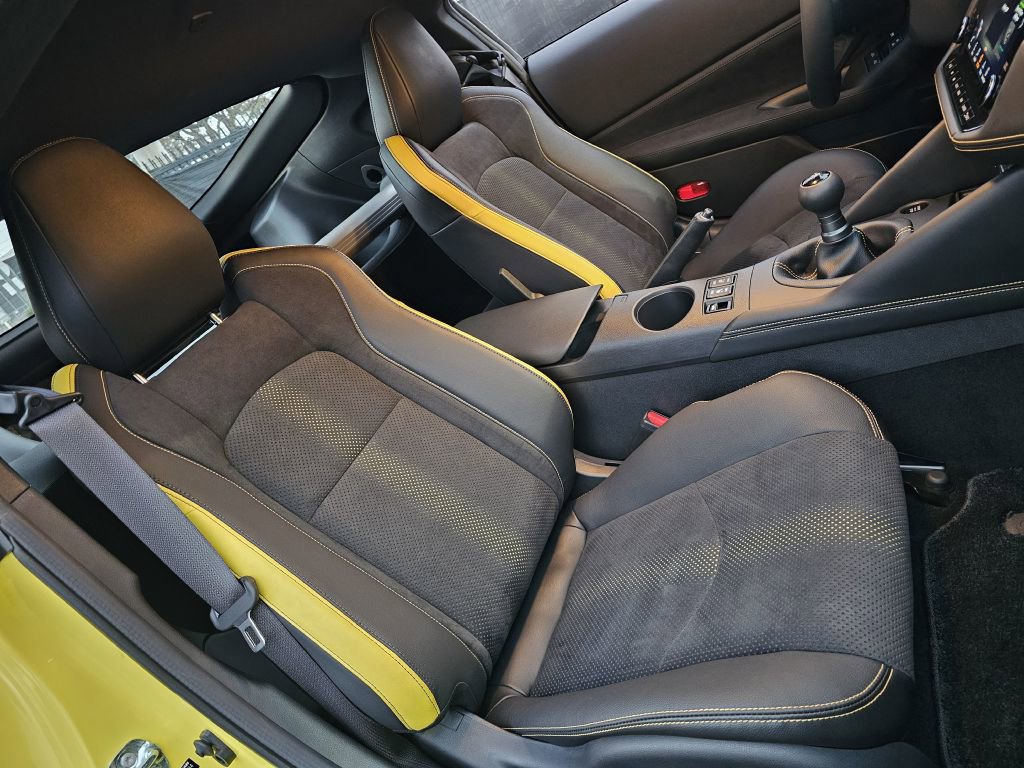Used 2023 Nissan Z w/ Floor Mat Package (L93) image 24
